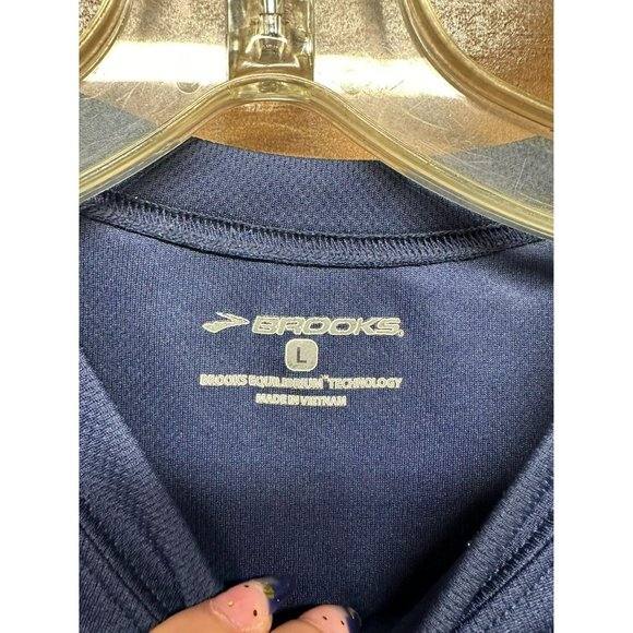 Brooks Men's T-Shirt Size Large - Picture 2 of 4